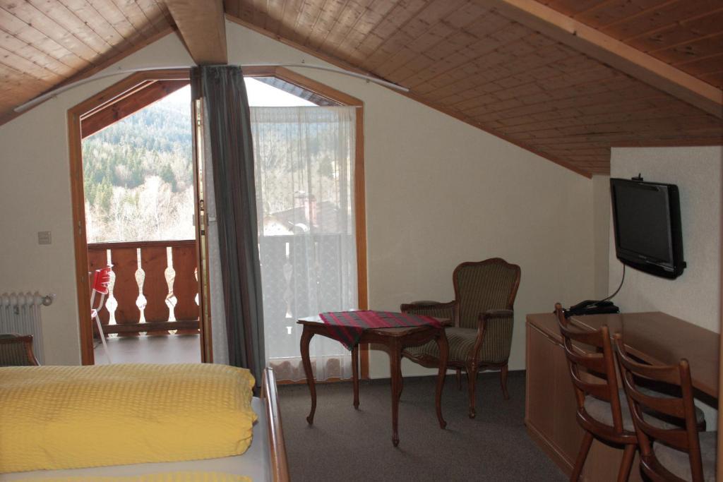 Schwarzwald-gasthof Hirsch 3*